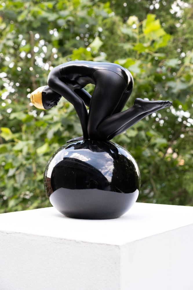 Miniature Quan with 24k Gold Leaf Cap