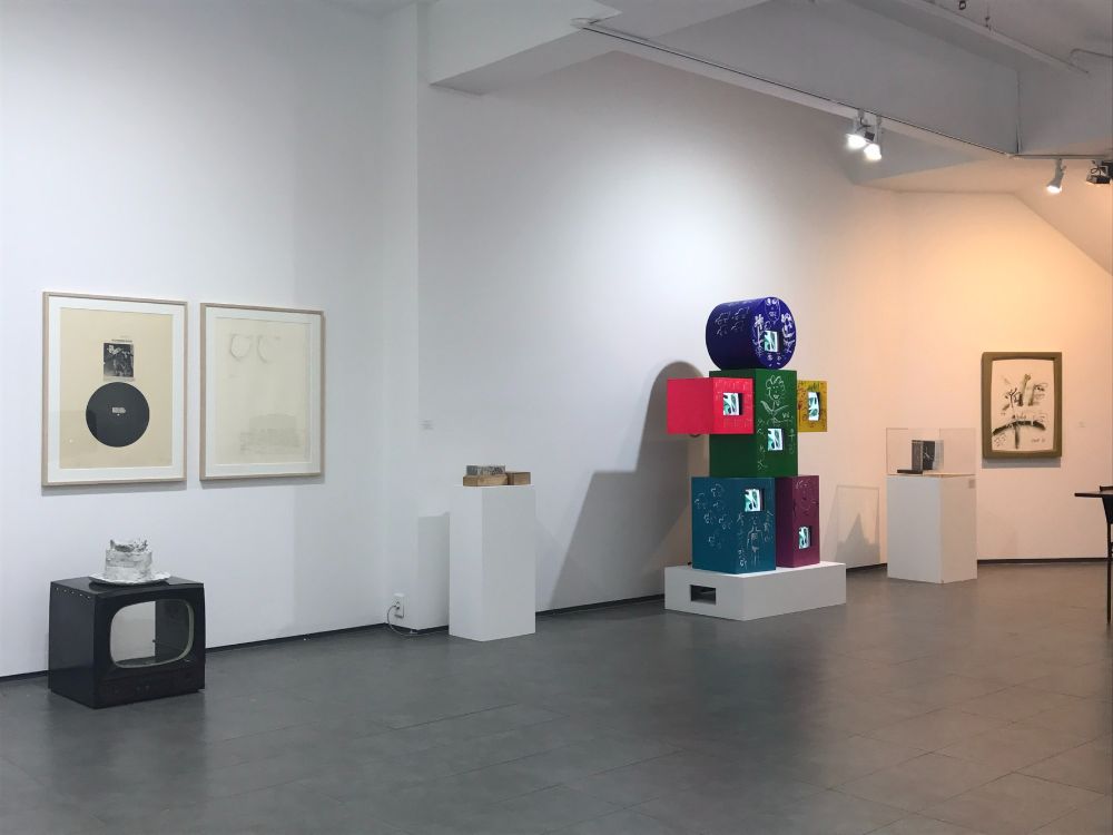 Installation view 4