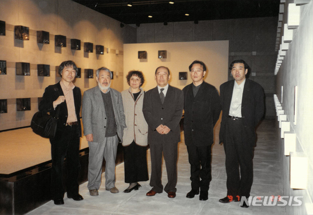 '물방울 화가' 김창열 화백의 의리와 박영덕 대표 자부심