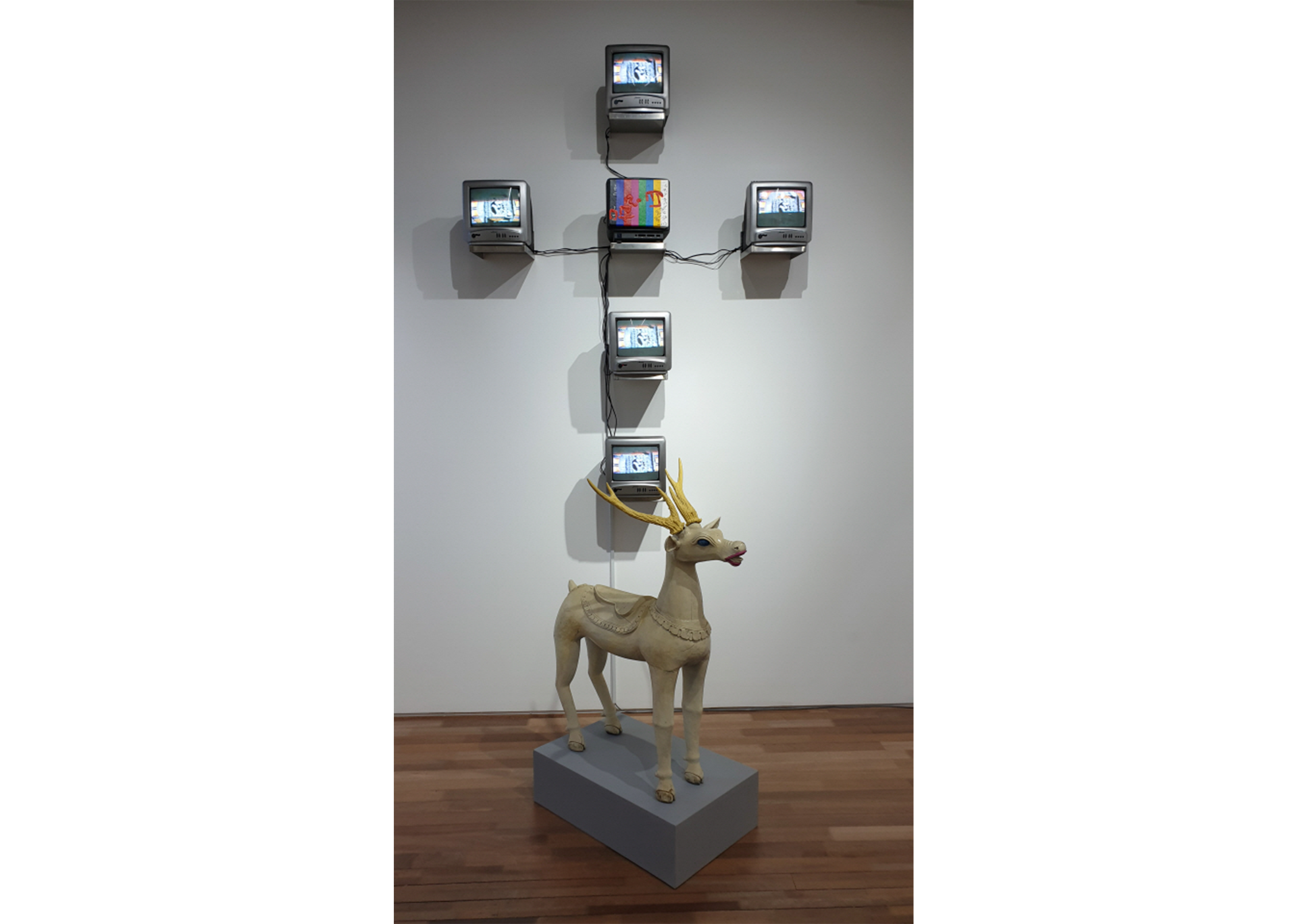 박종혁 “미술만 담는 갤러리 넘어 다른 장르와도 협업”